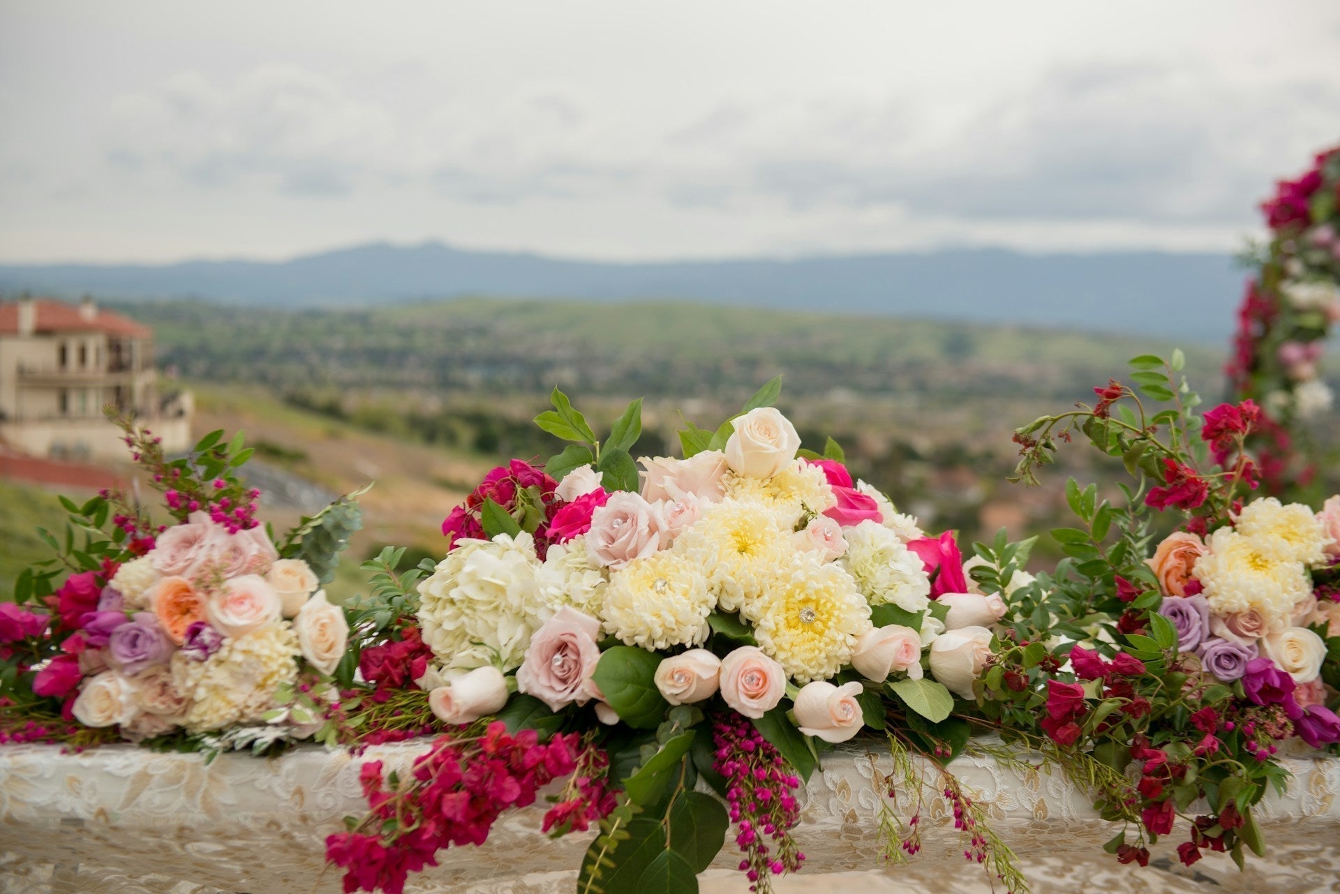 Wedding Floral Trends to Try Out This Season in 2025