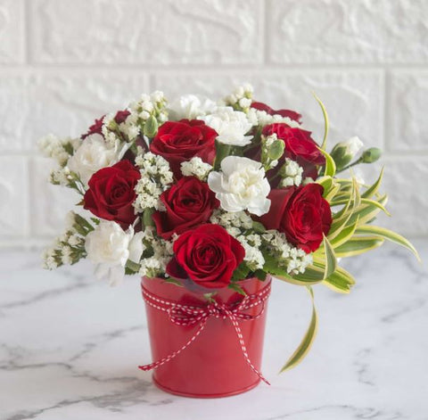Primium Flowers Basket