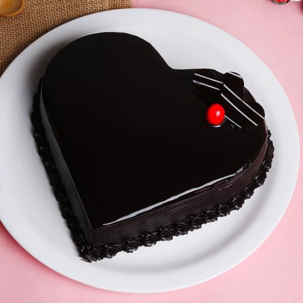 Chocolate Love Cherry Cake