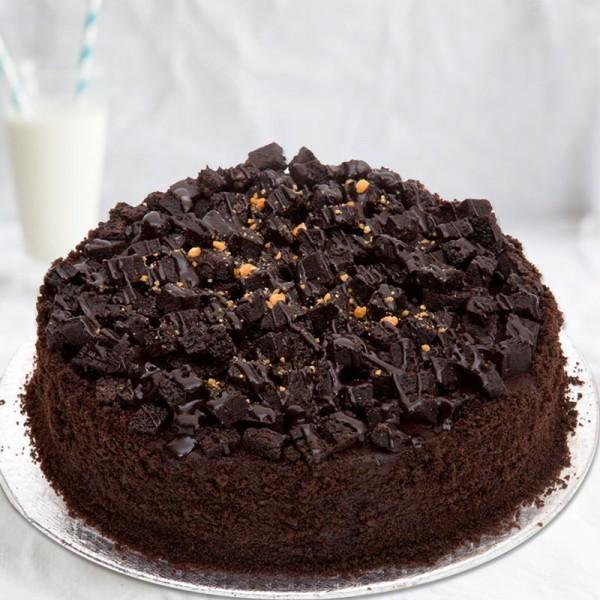 Dark Chocolate Rich Cake