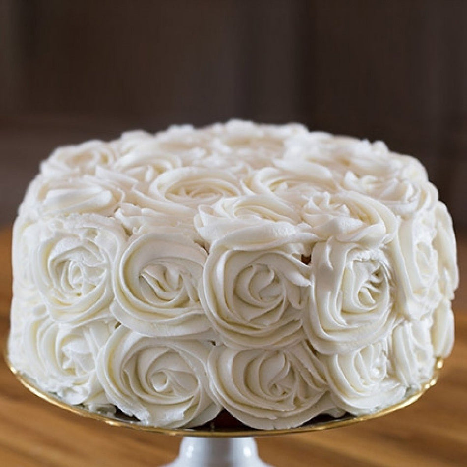 Fresh Tasty Vanilla Rose Cake
