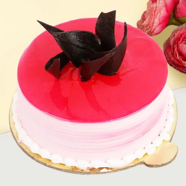 Yummy Strawberry Cake